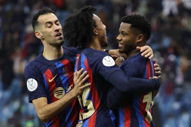 1673568813236088626.jpg 1246186651-612x612.jpg